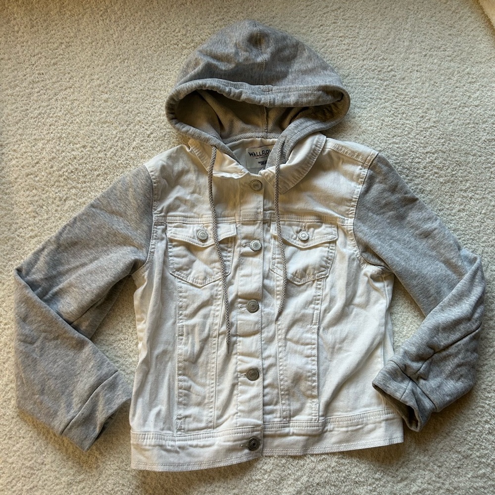 Wallflower Gray and White Hooded Jacket